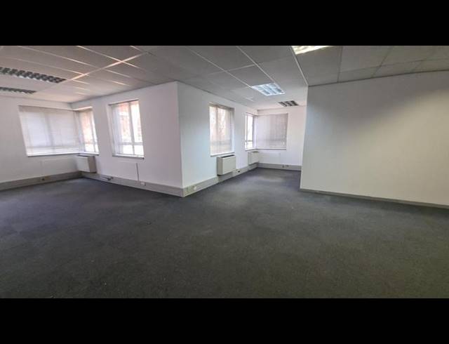 BUSINESS PROPERTY TO RENT IN FAERIE GLEN